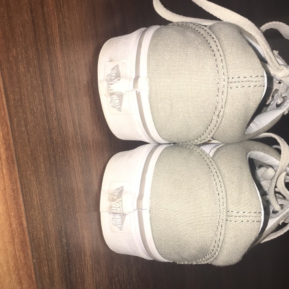 Shoes - Picture 4 of 5